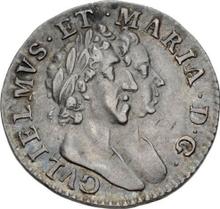 Threepence 1689    "First busts"